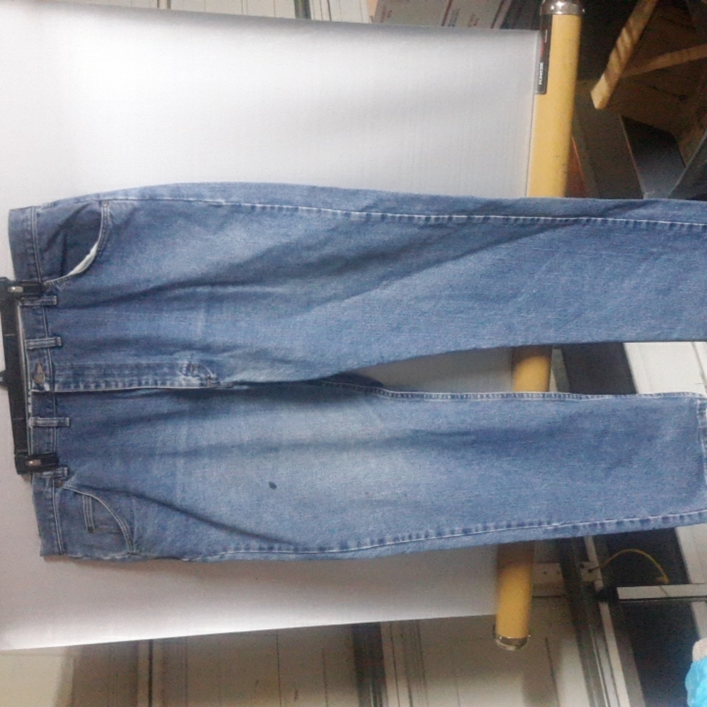 Gander Mtn Size 44x32 (SKU 222)